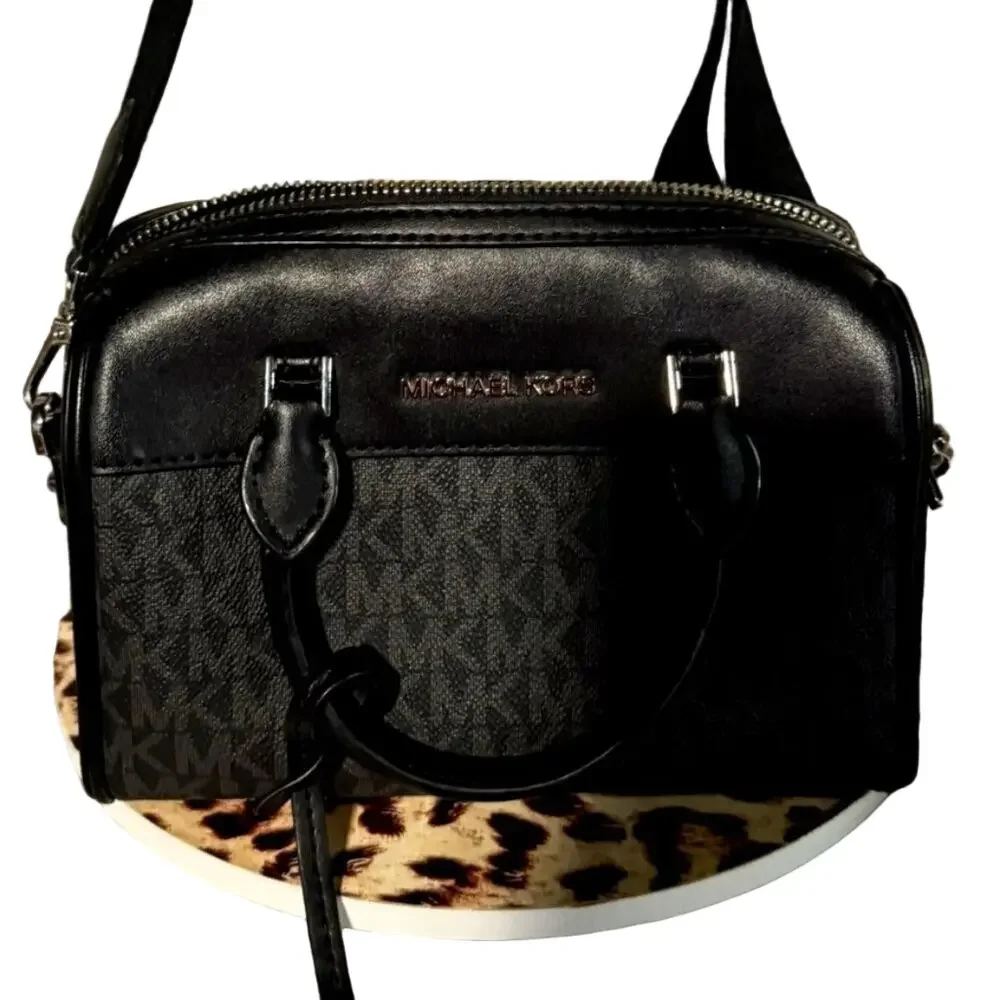Michael Kors mini bag